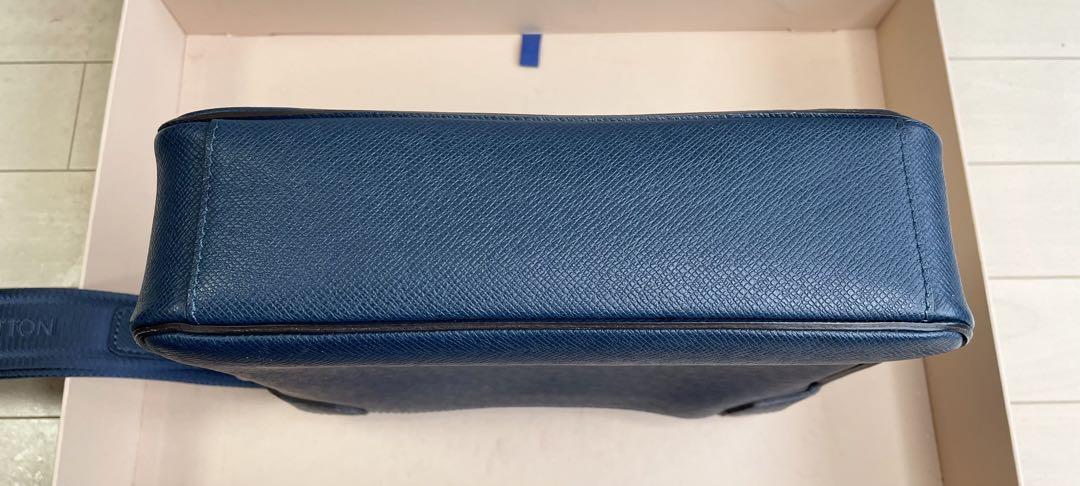 Louis Vuitton Roman PM Taiga ショルダー ブルー