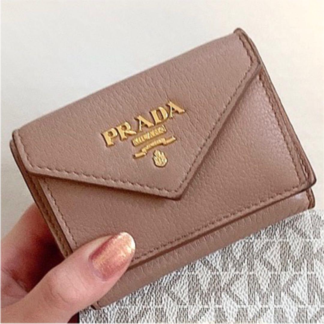 ブラウン系【限定特価】 PRADA プラダ コンパクトウォレット 三つ折り