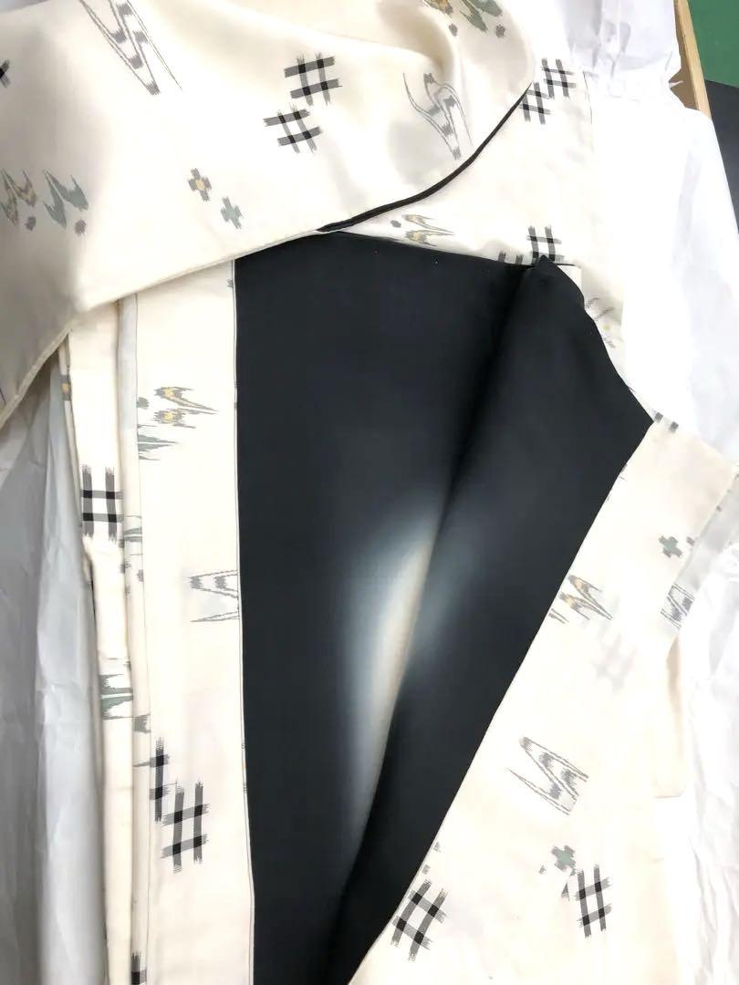 本場琉球絣の着物と、龍のいる名古屋帯のセット