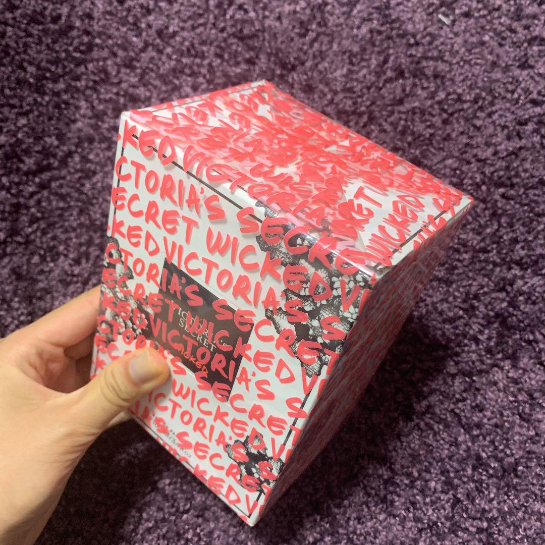victoria's secret◇新品未開封　香水  箱付き　100ml
