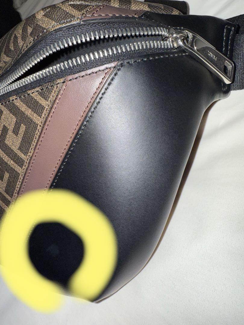 FENDI FFロゴ ボディバッグ