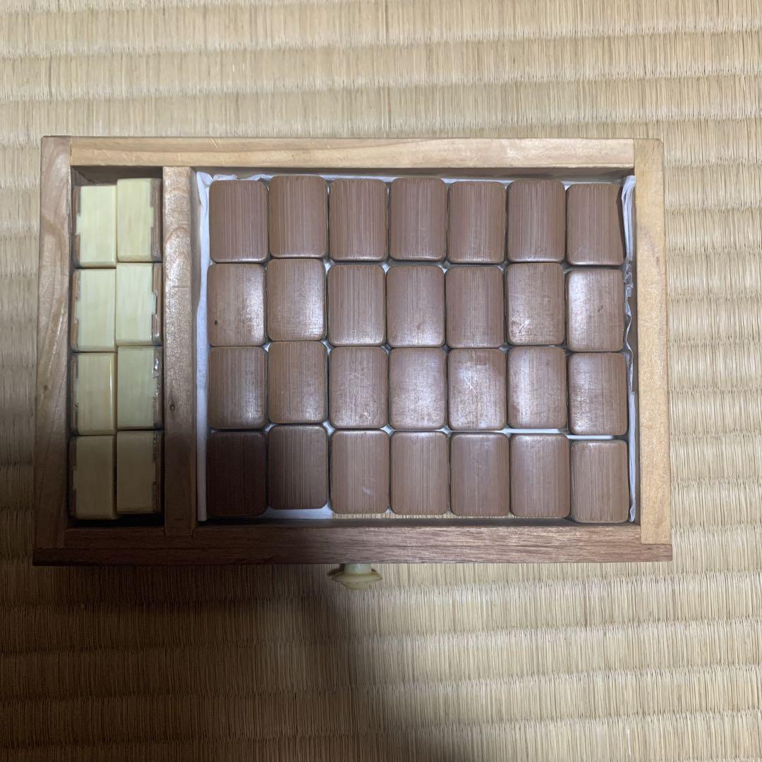 麻雀牌　木箱付き　骨董
