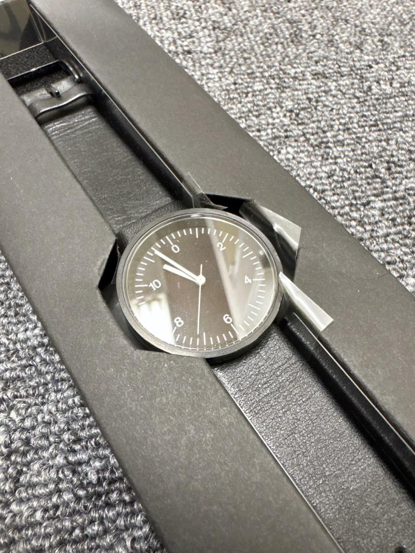 美品★無印良品★腕時計・Ｗａｌｌ　Ｃｌｏｃｋ・黒　バンド：黒革　ＭＪ‐ＷＣＷ１⌘