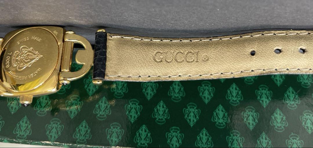 ◼️GUCCI 腕時計　文字盤ブラック
