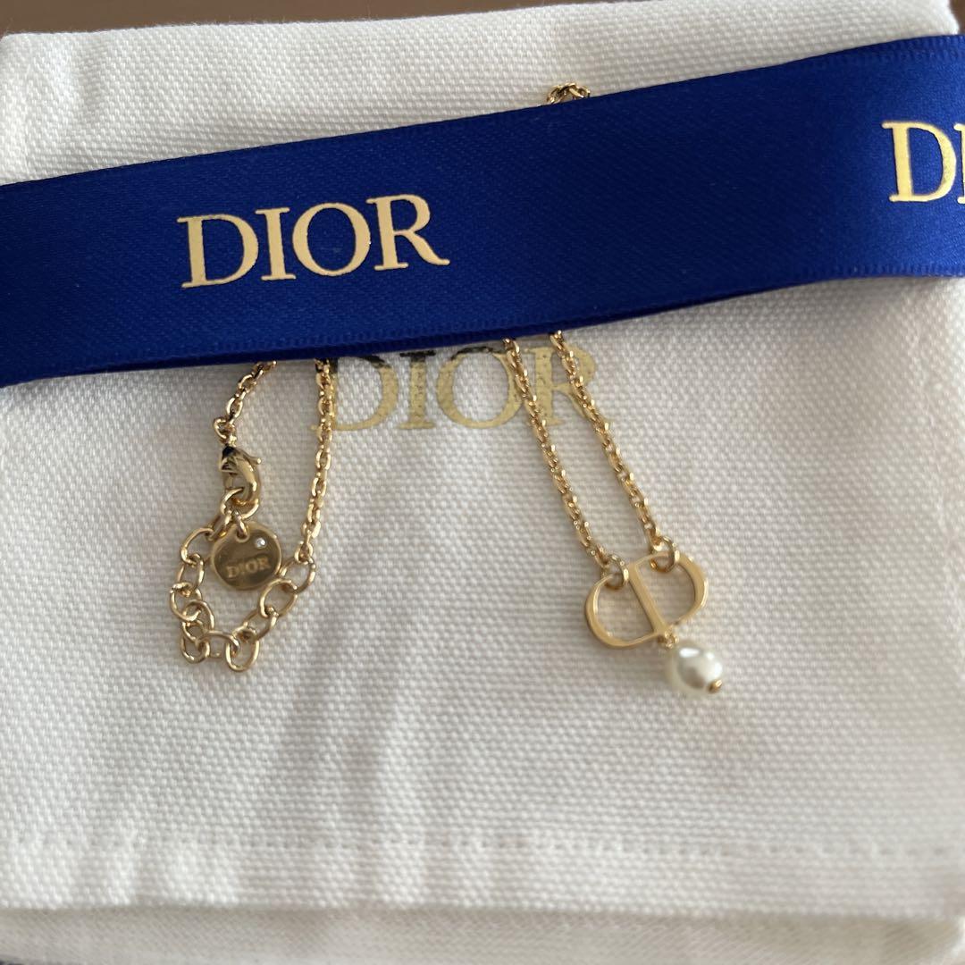 【人気】ディオール Petit CD ネックレス メタル & レジンパール DIOR】ディオール Petit CD ネックレス メタル & レジンパール