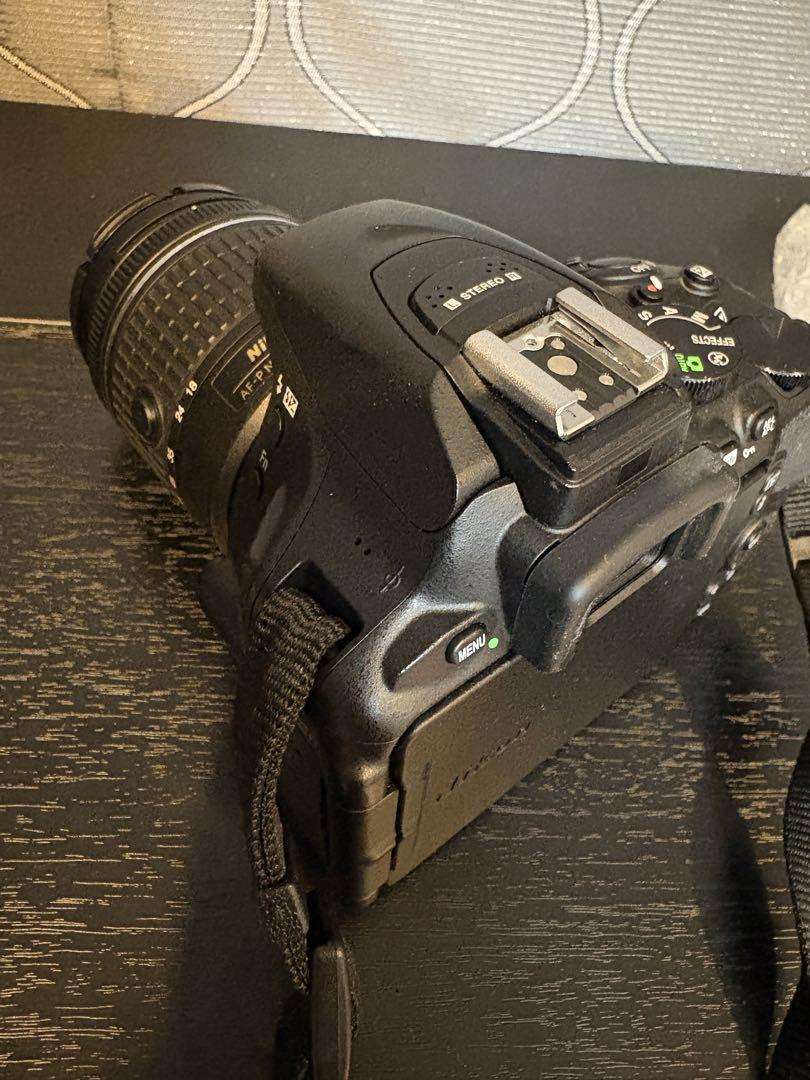 【カメラ】NikonD5600 本体&レンズ(18〜55mm,70〜300mm)