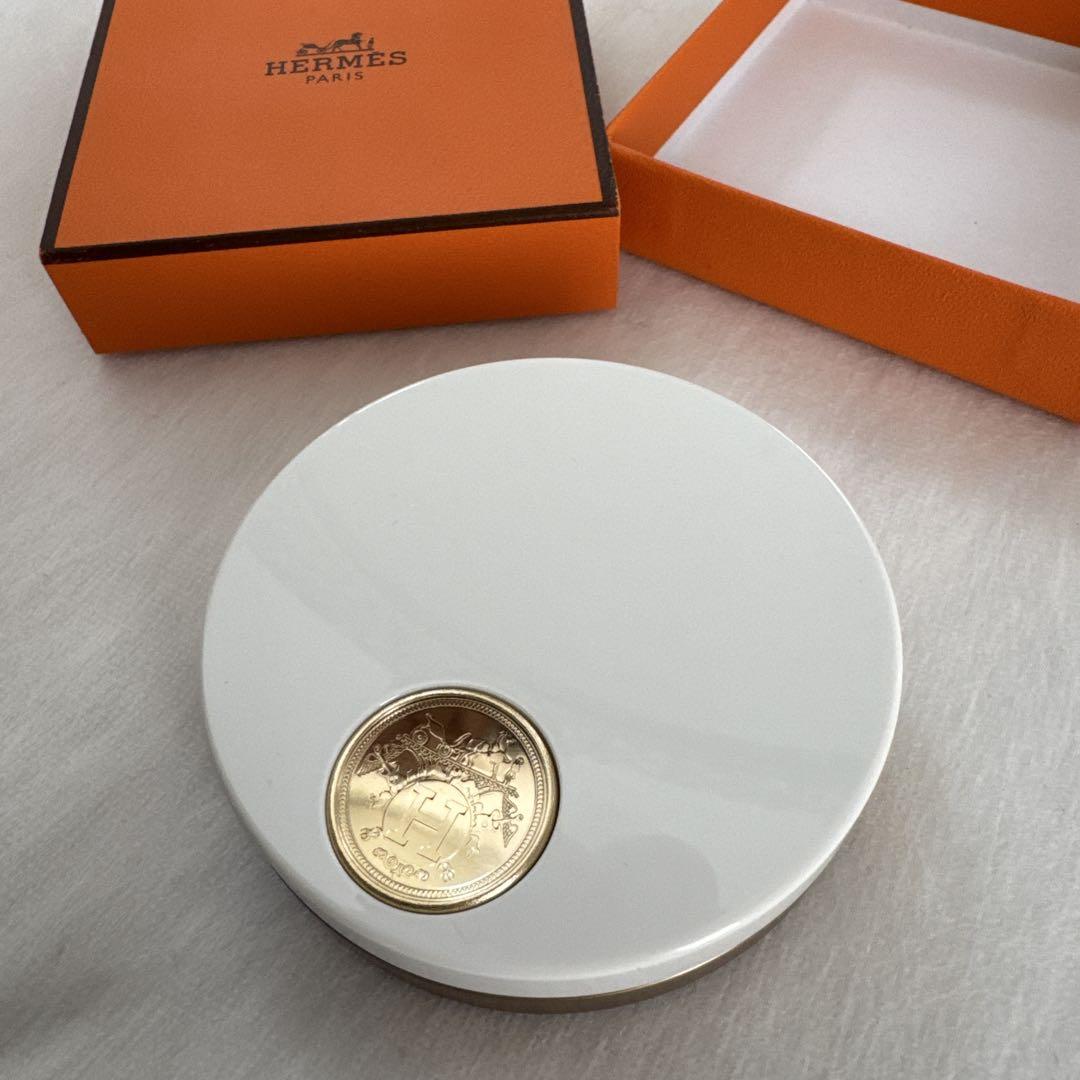 HERMES ハイライトパウダー
