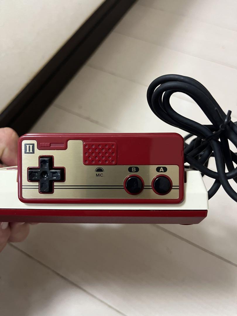 任天堂 ファミリーコンピュータ 本体 コントローラー2個付きクラシックミニ