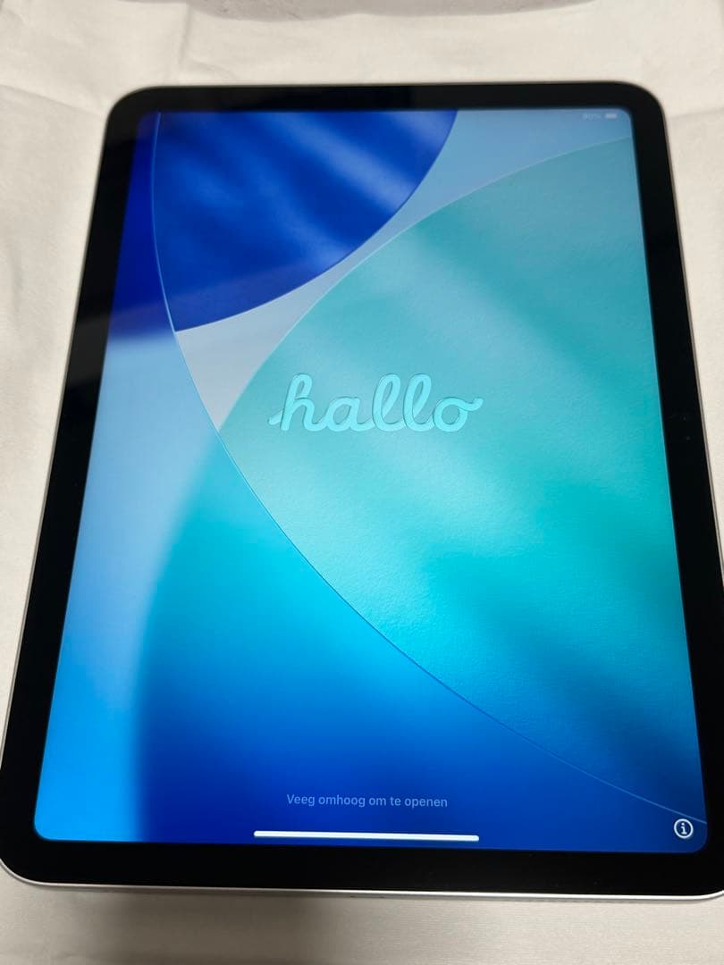 iPad 11世代 シルバー アメリカ版 本体のみ Wi-Fiモデルやや傷や汚れあり