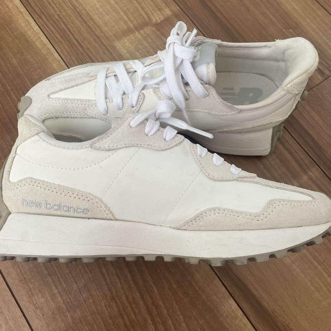 New Balance スニーカー ホワイトグレー　327 WS327KE 23