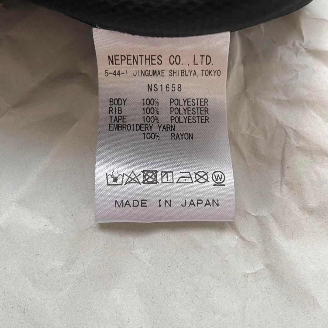 ブラック