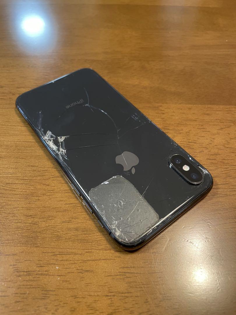 iPhone X 64GB SIMフリー ARNOストラップケース付き 背面割れ iPhone X 64GB SIMフリー ARNOストラップケース付き 背面割れ