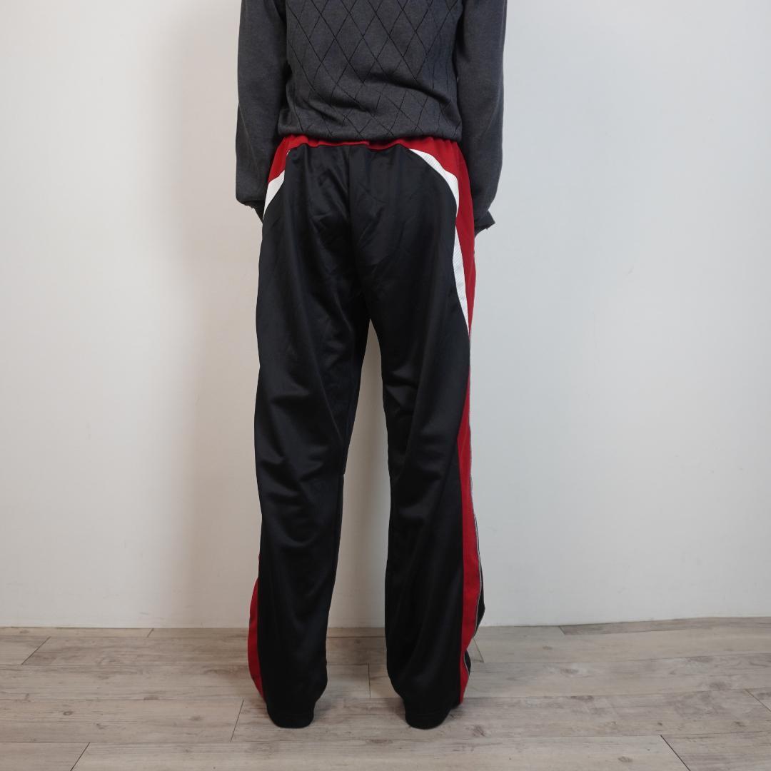 登場! NIKE ライントラックジャージパンツ ブラックレッド スポーツ パンツ