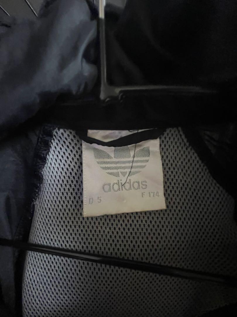 激レア　adidas ウィンドブレーカー BEWI DOG