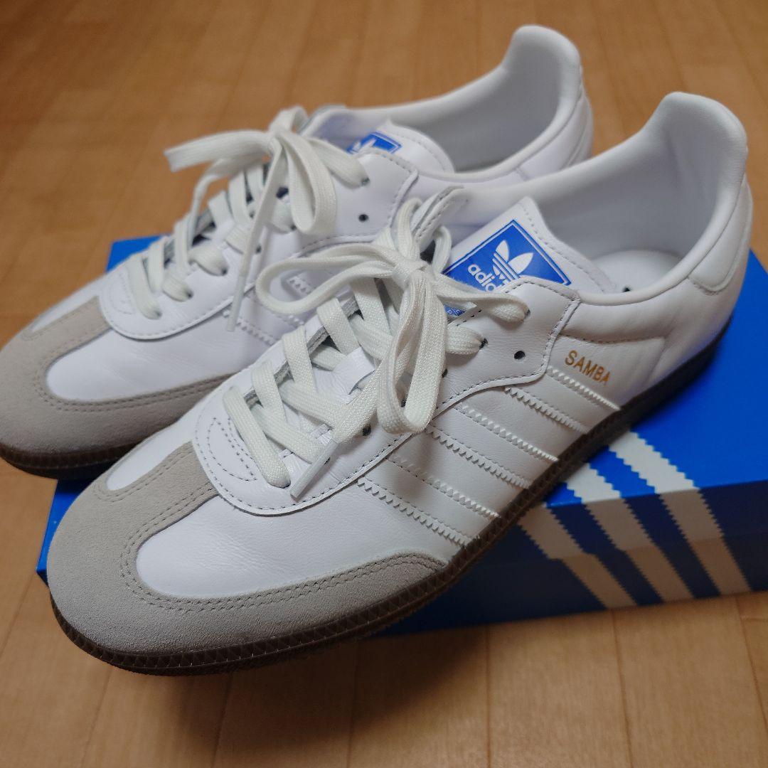 新品同様  アディダスサンバ OG ホワイト