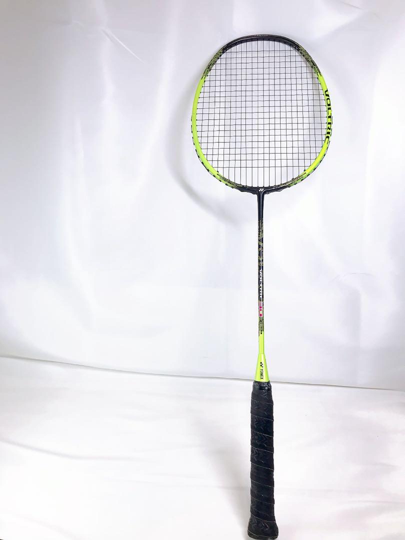 【美品】YONEX VOLTRIC30 ボルトリック30 5UG5 イエロー