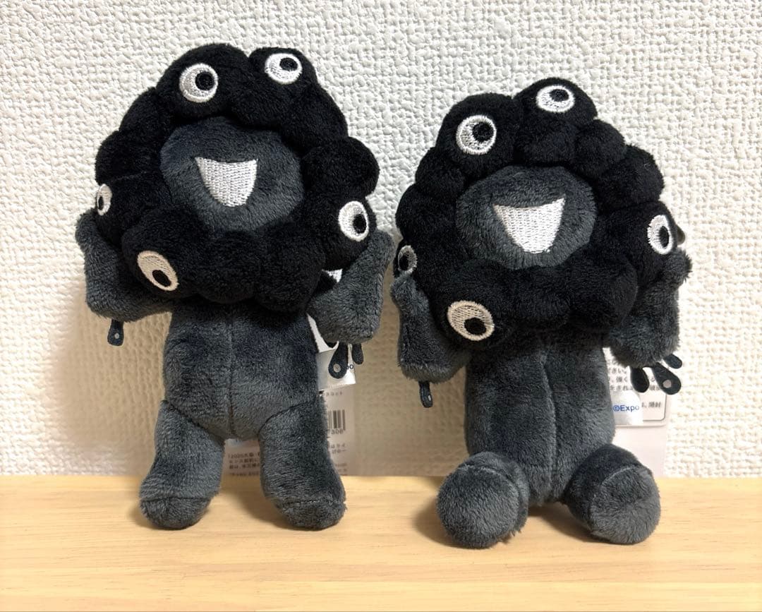 万博　EXPO2025　カラビナ付きマスコット　ブラック　黒ミャク　お座り＆立ち