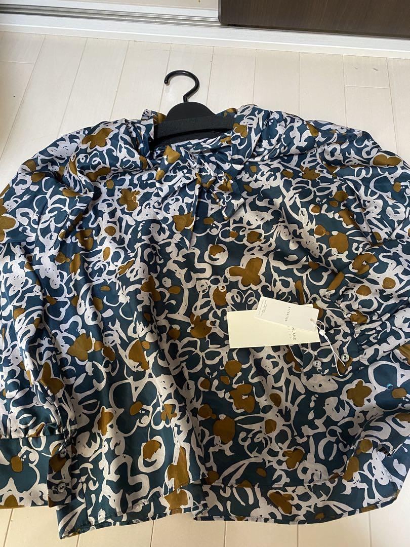 最終SALE！！ 新品！TOMORROWLAND シルクブラウス 36