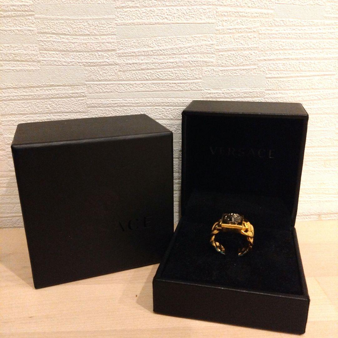 VERSACE　ヴェルサーチェ　リング　メデューサ　ゴールド　カードあり