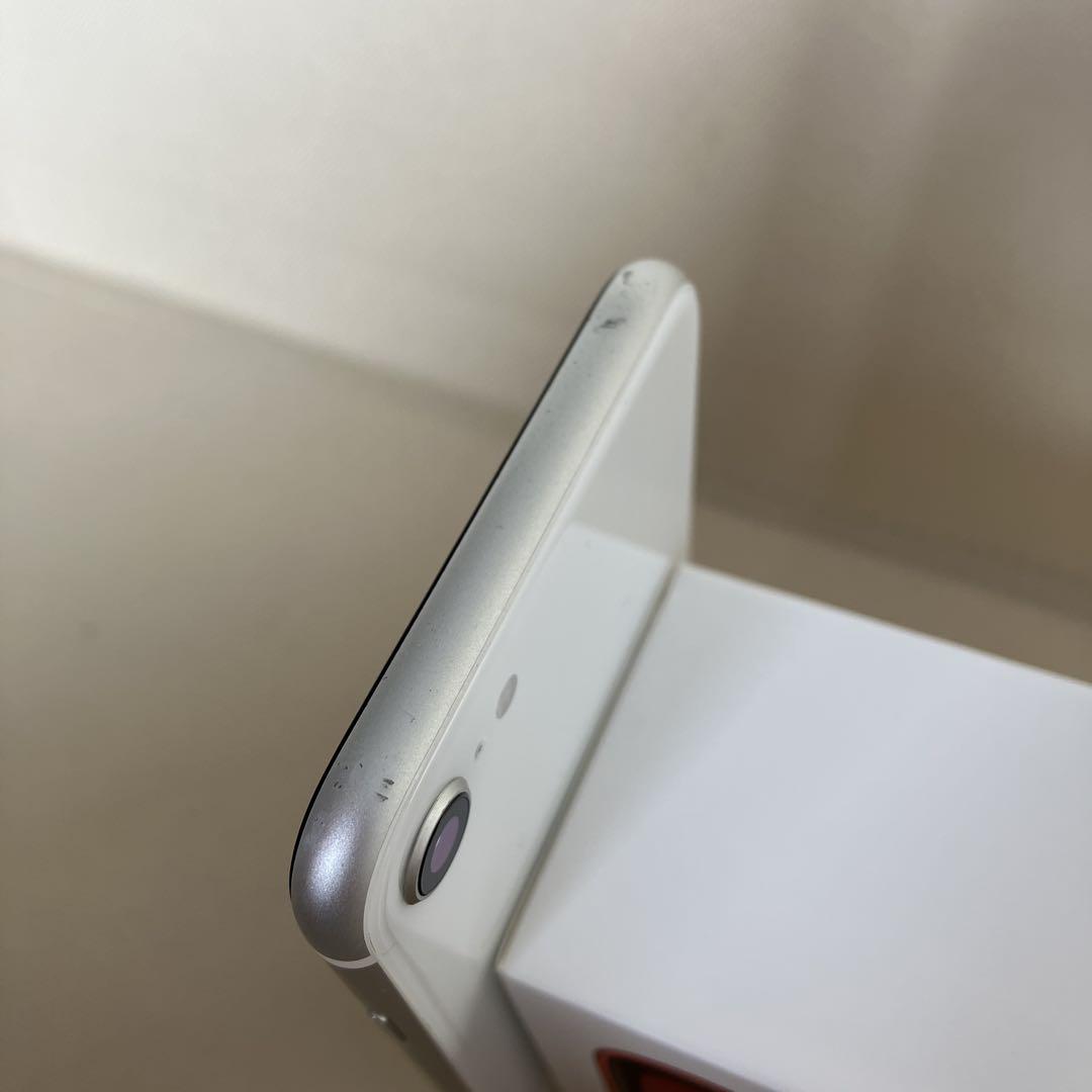 Apple iPhone SE 第二世代 (ホワイト) 本体 128GB