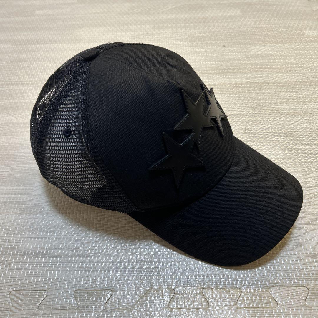 （希少）AMIRI レザースターパッチトラッカーキャップ　ブラック
