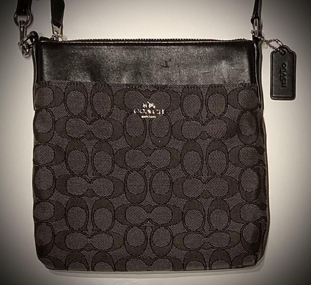 COACHショルダーバッグ　斜めがけバッグ
