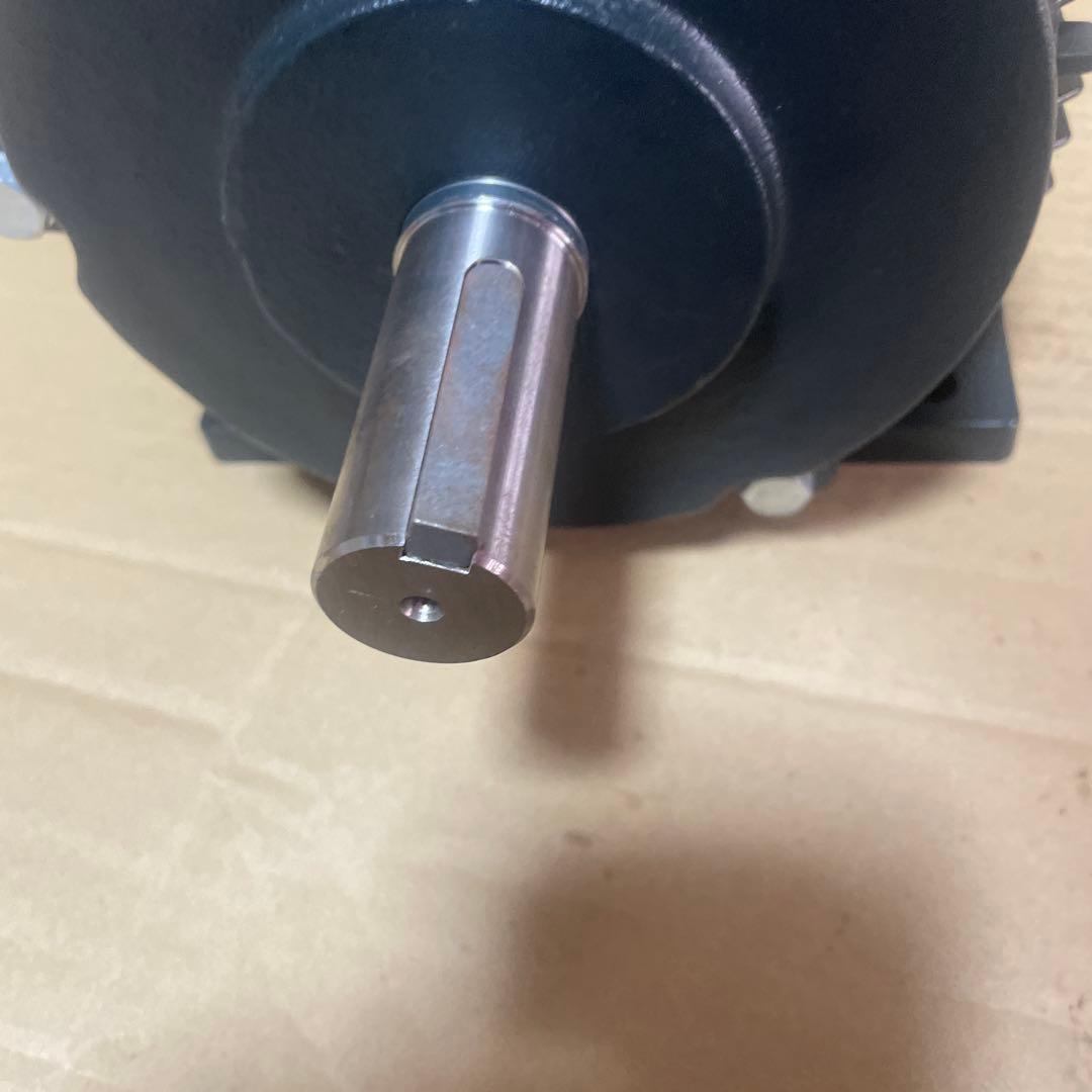 ゴールドモーター2.2kw3馬力軸径28ミリ