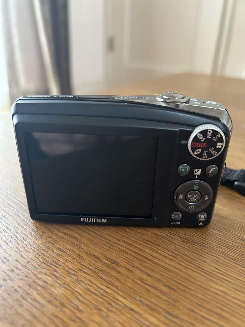 【美品】Fujifilm FinePix f50fdデジタルカメラ　動作確認済