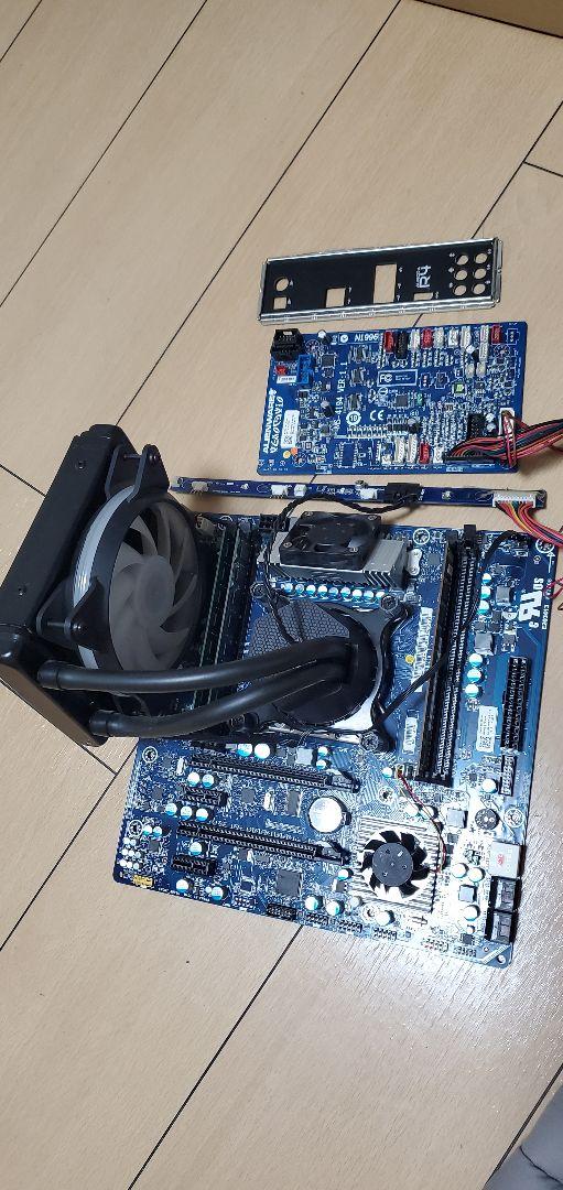 i7 3930k mini ATX マザーボード 水冷式冷却付きメモリー１６gb