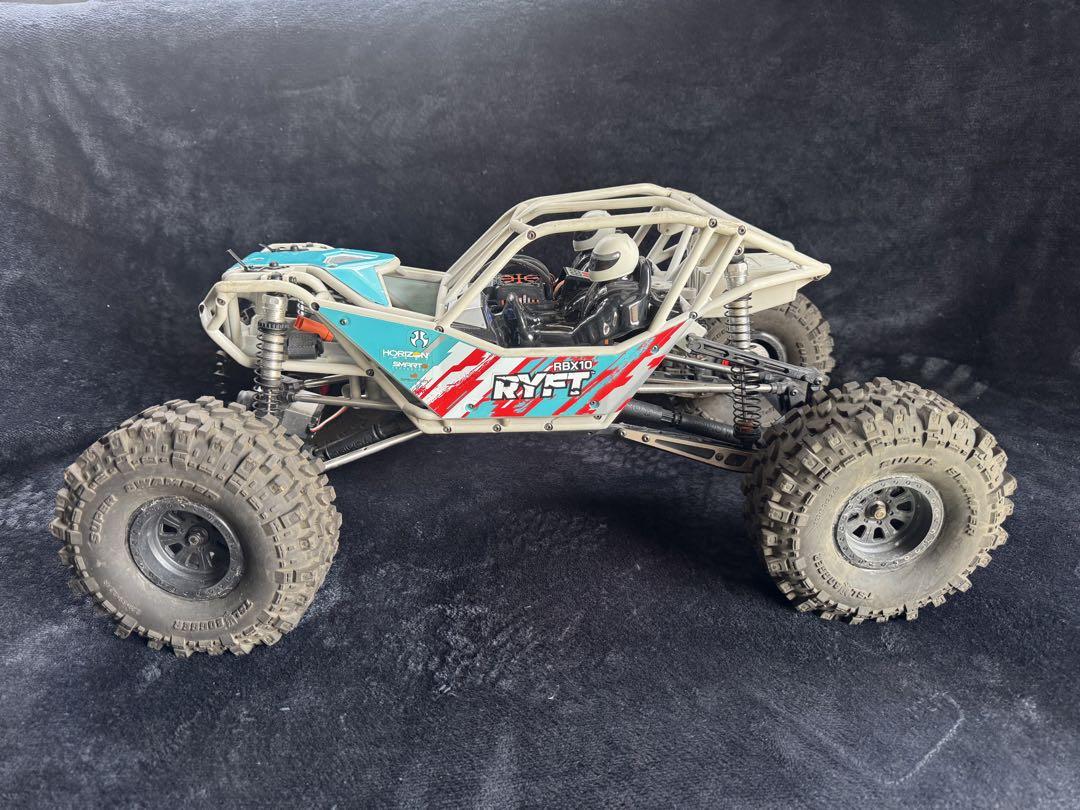 ホビーラジコン axial RBX10 RC