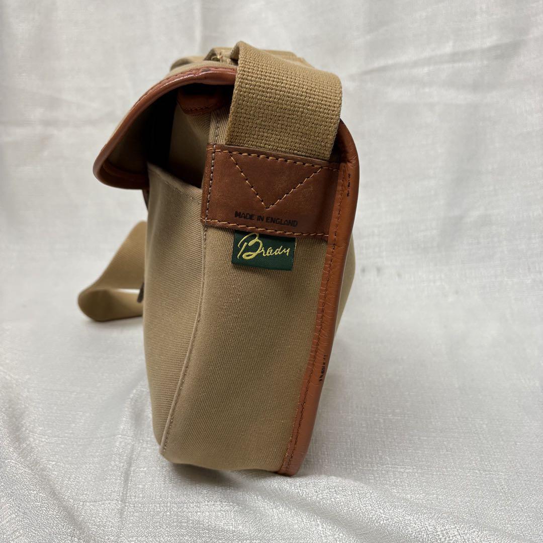 Bradyカーキ キャンバス美品！made inEngland【最終値下げです】