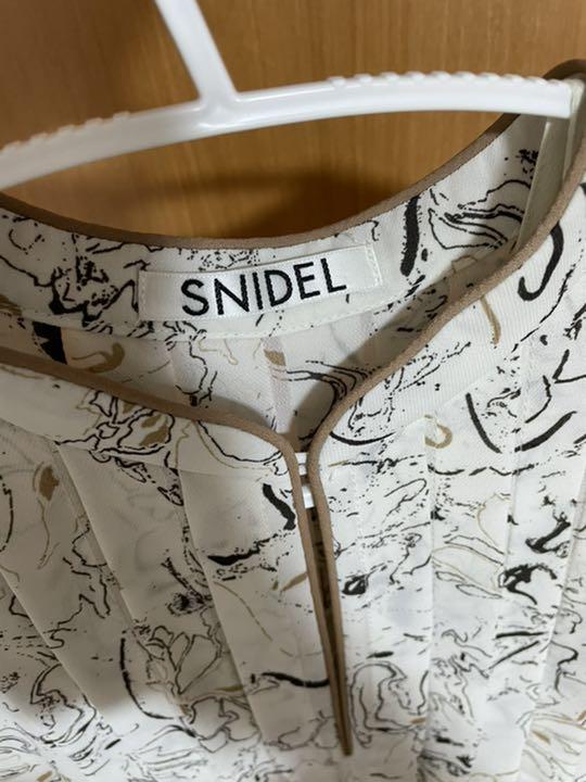 SALE品質保証 美品 SNIDEL♡マーブルフラワー柄ワンピース x09HJ-m42304439081 正規品 お得得価