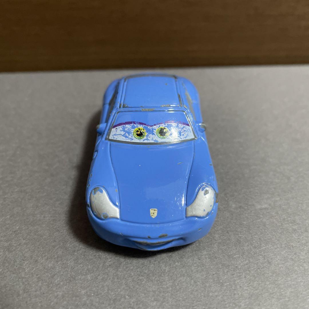 カーズトミカ　サリー Amazon.co.jp: ディズニー カーズ トミカ C-5 カーズ サリー