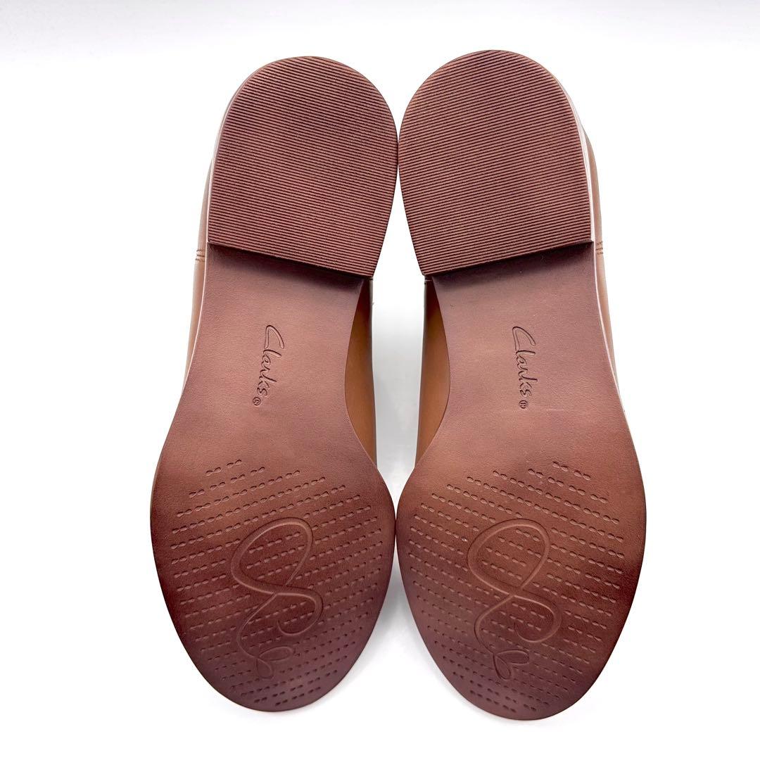 【未使用】クラークス サイドゴアブーツ ブラウン タンレザー チェルシー 【未使用】クラークス サイドゴアブーツ ブラウン タンレザー チェルシー