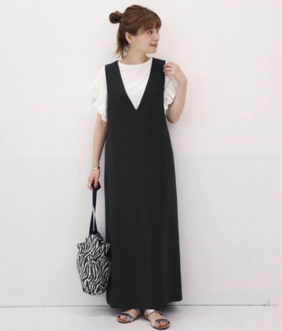 美品♡ JOURNAL STANDARD シックトロVネックワンピース　黒