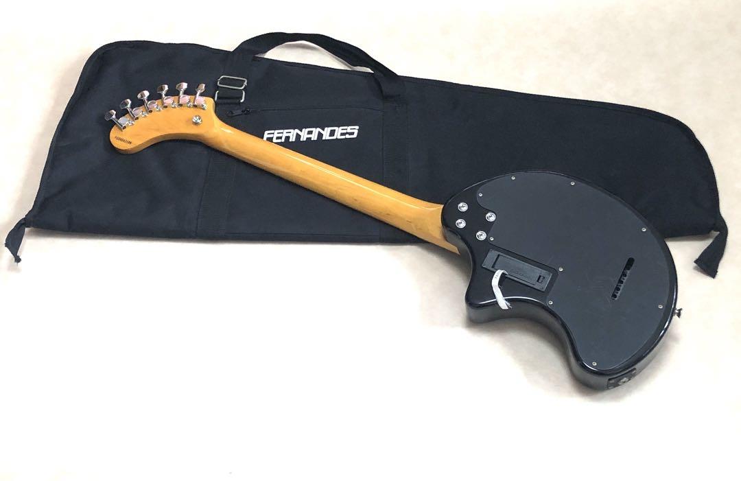 【美品！！】ZO-3 芸達者 3TS アンプ内蔵ミニギター 専用ケース付