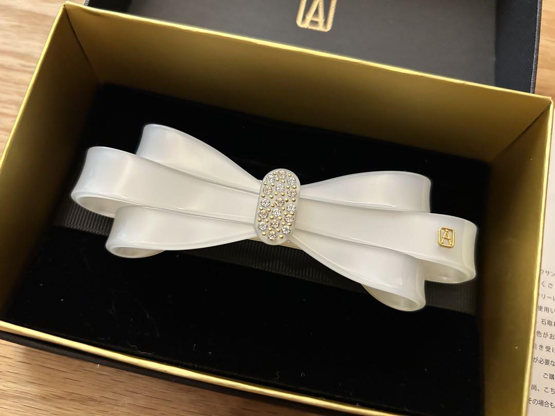 acoさま専用　アレクサンドルドゥパリ スワロフスキーが豪華なバレッタ 美品