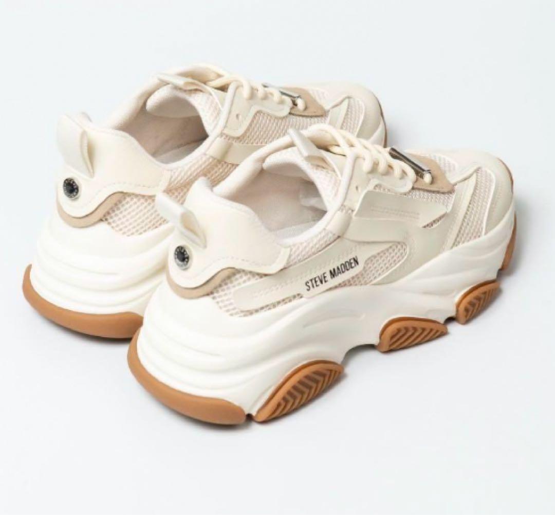 STEVE MADDEN スニーカー　24㎝