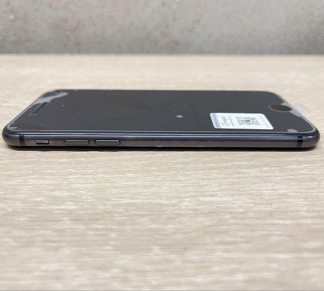【美品】iPhone8 ブラック 64GB SiMフリー バッテリー82% バッテリ100% iPhone 8 64GB SIMフリー ブラック Apple