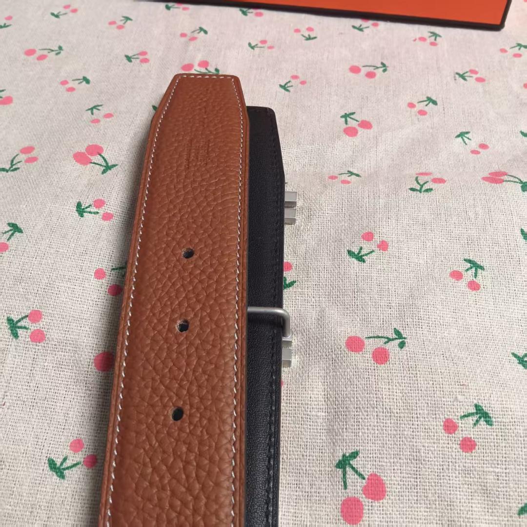 美品コンスタンスHベルト　メンズ