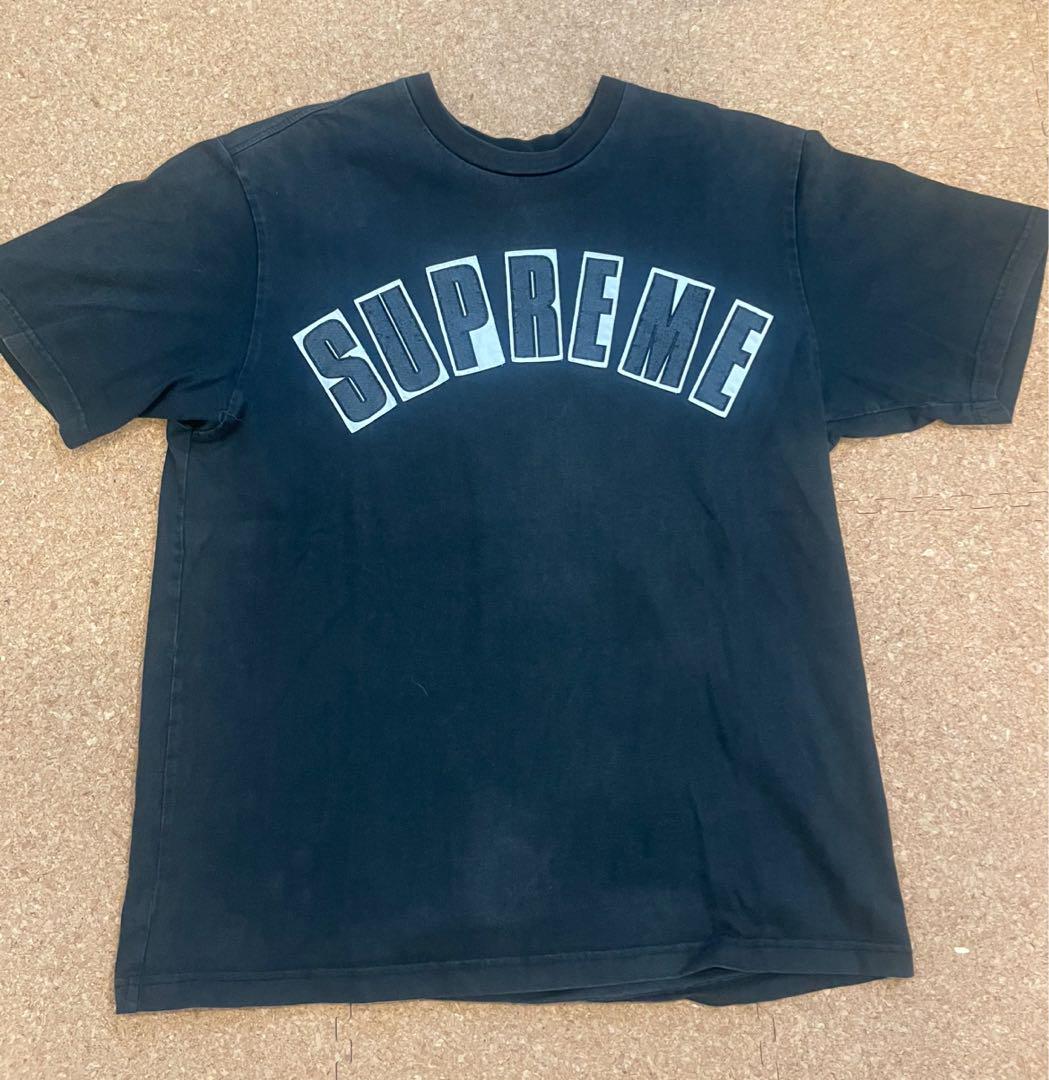 Supreme Tシャツ