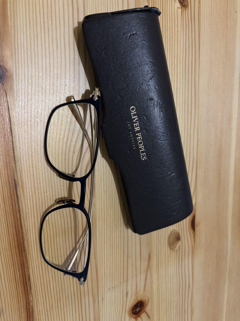 OLIVER PEOPLES