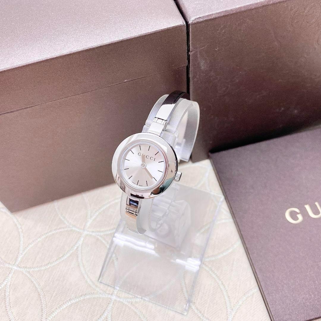 599【6月末終了】 GUCCI グッチ 105 バングル 白文字盤 完品