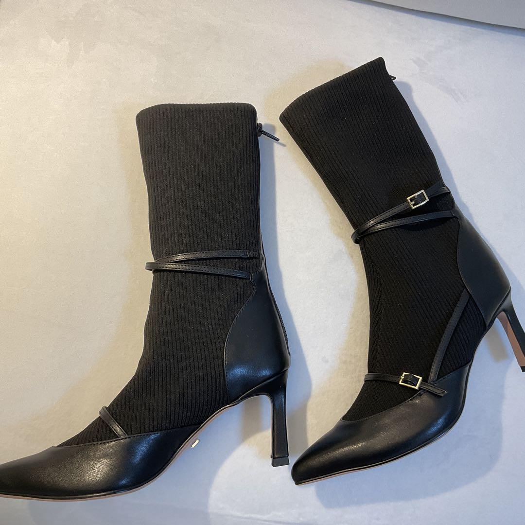 靴 Herlipto Belted Sock Boots