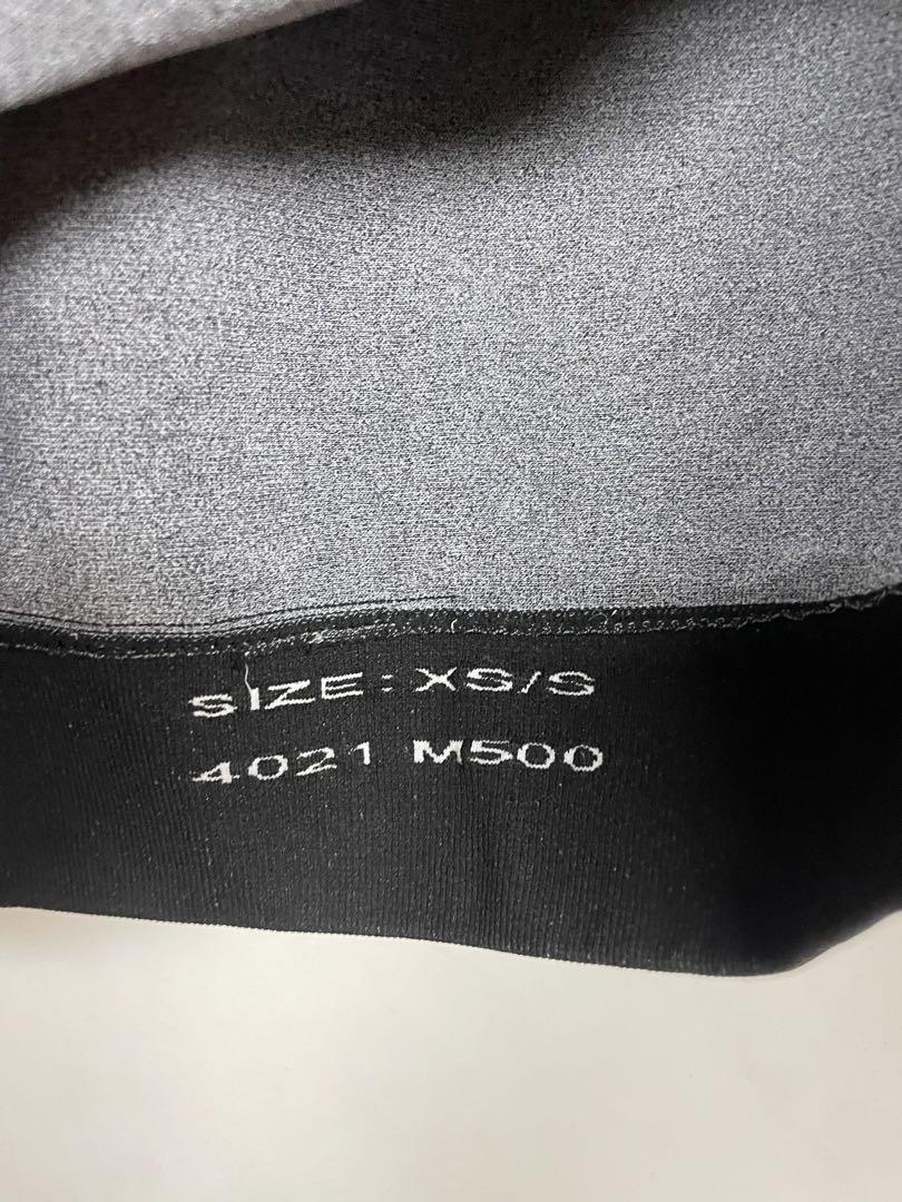 misbhv トップス　s/xsサイズ