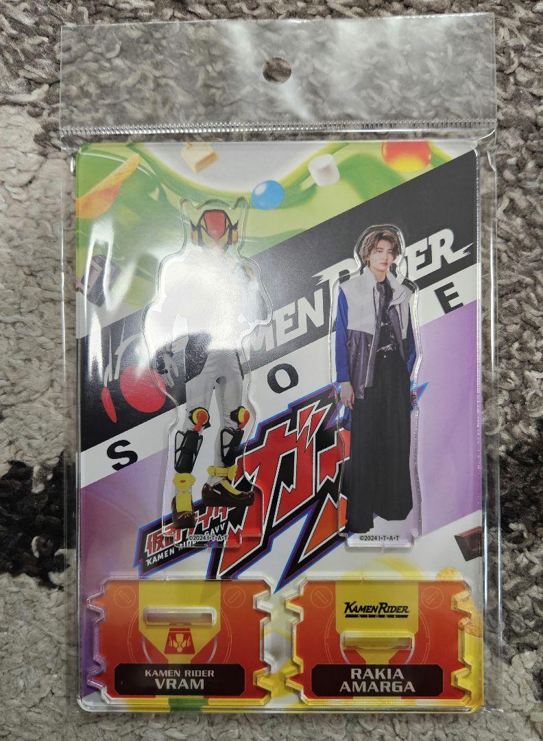 仮面ライダーストア ツインアクリルスタンド 仮面ライダーヴラム ラキア　新品