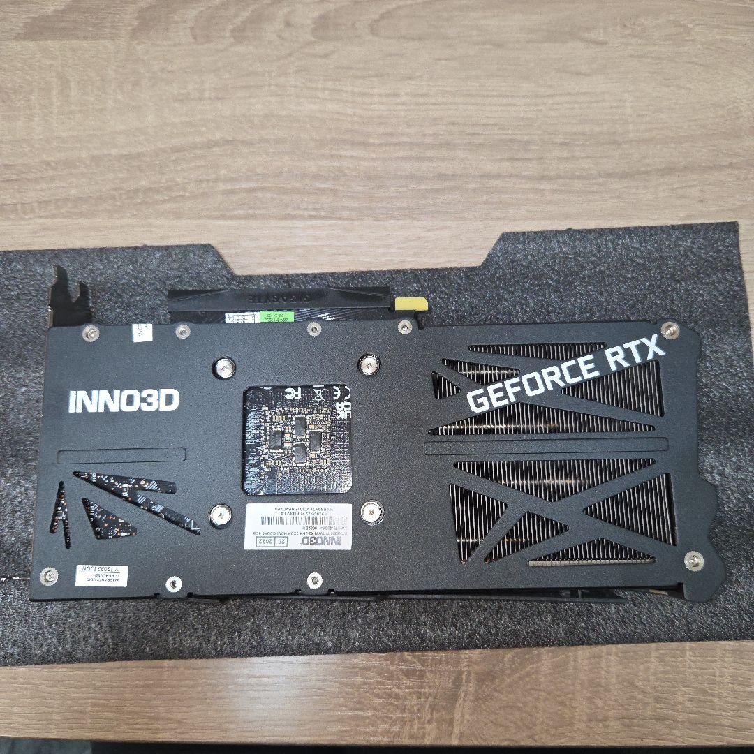 INNO3D RTX 3060 Ti TWIN X2 LHR目立った傷や汚れなし