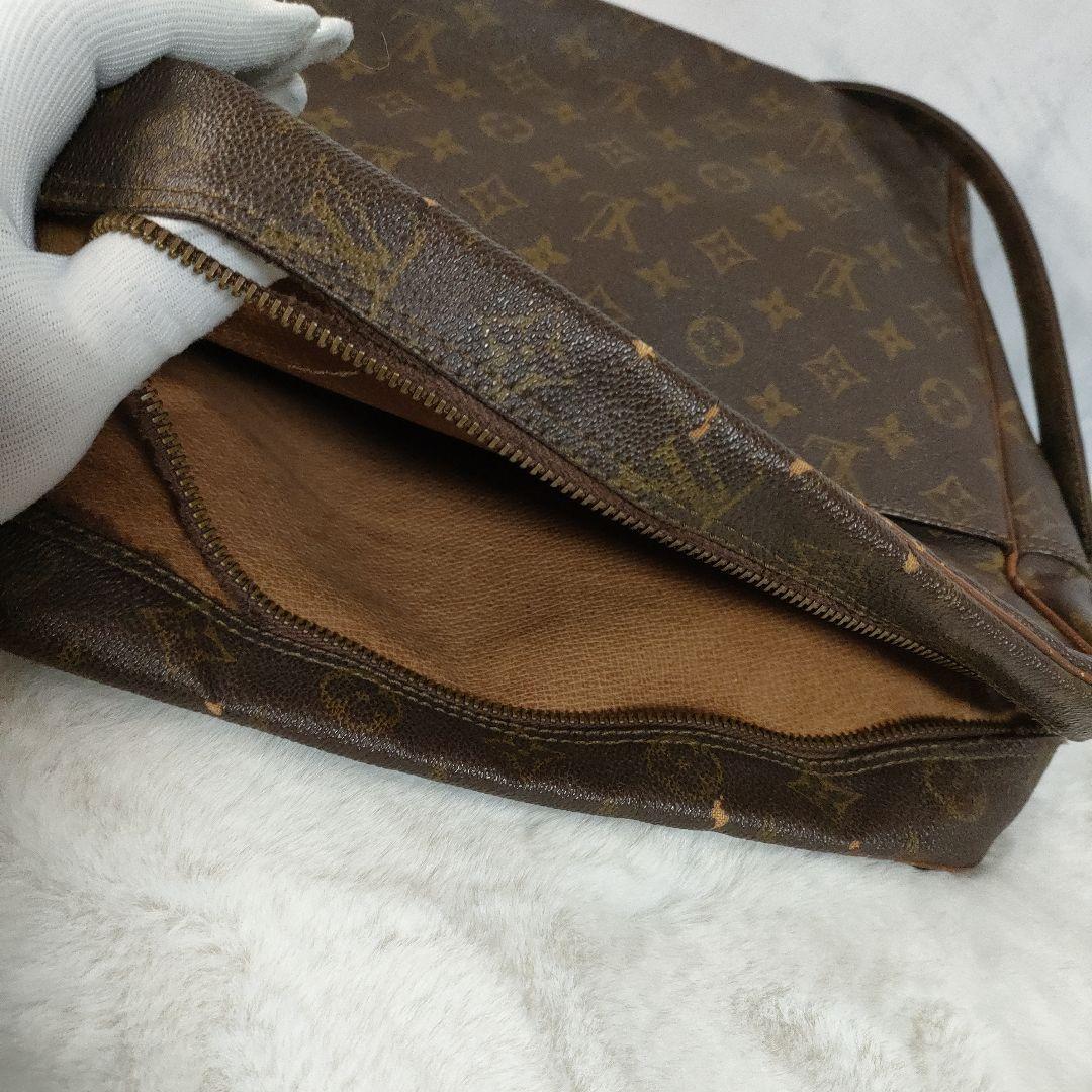 VUITTON モノグラム