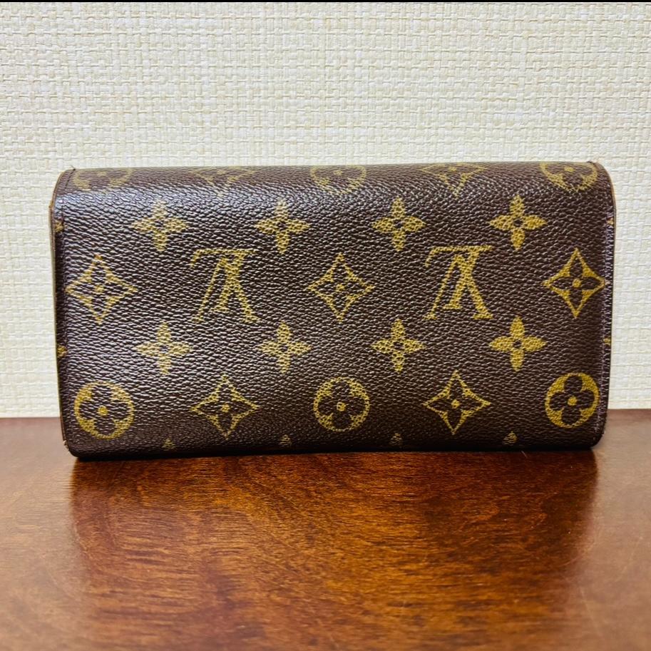 Louis Vuitton モノグラム 長財布　古いけどパッと見はキレイ✨