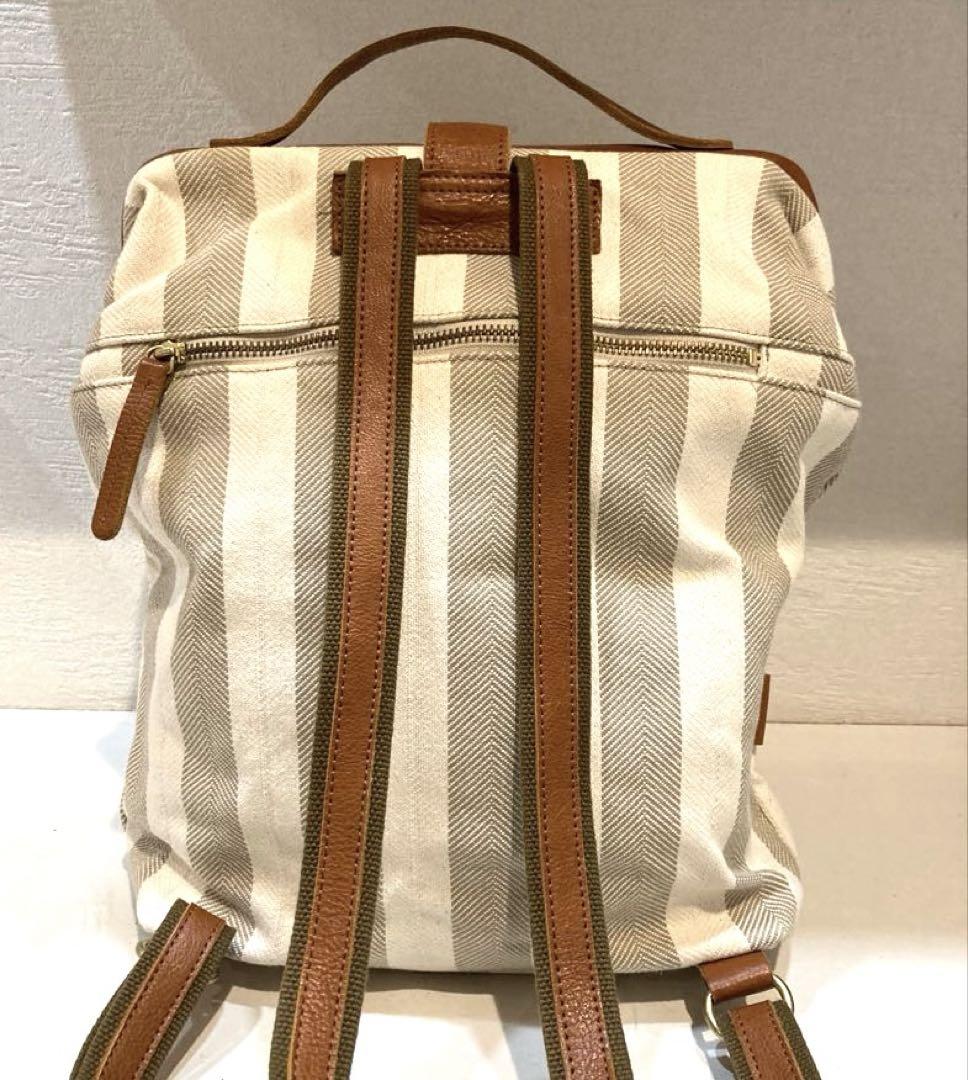 【美品】ARCOLO がま口　帆布×レザー　リュック ベージュ